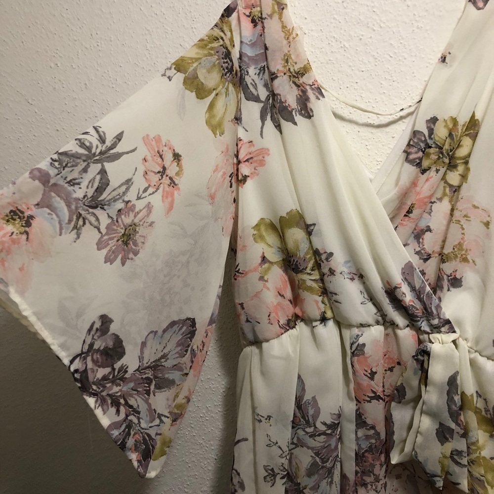 Short jumpsuit for women